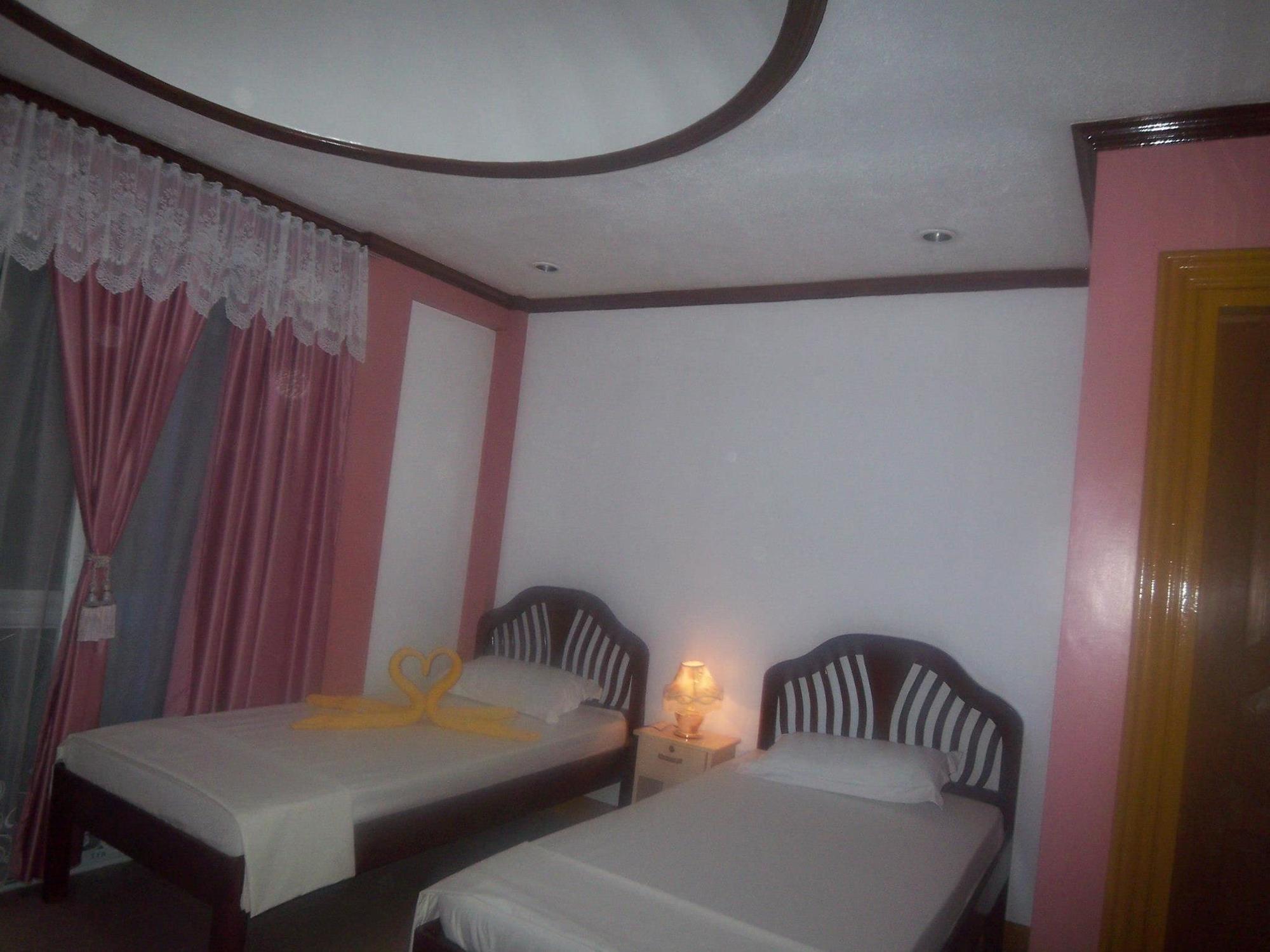 Surigao Tourist Inn Exterior foto